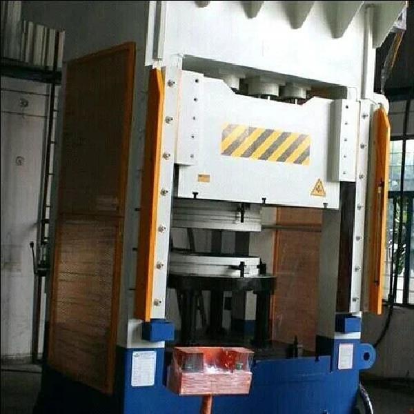Deep Drawing Press Machine