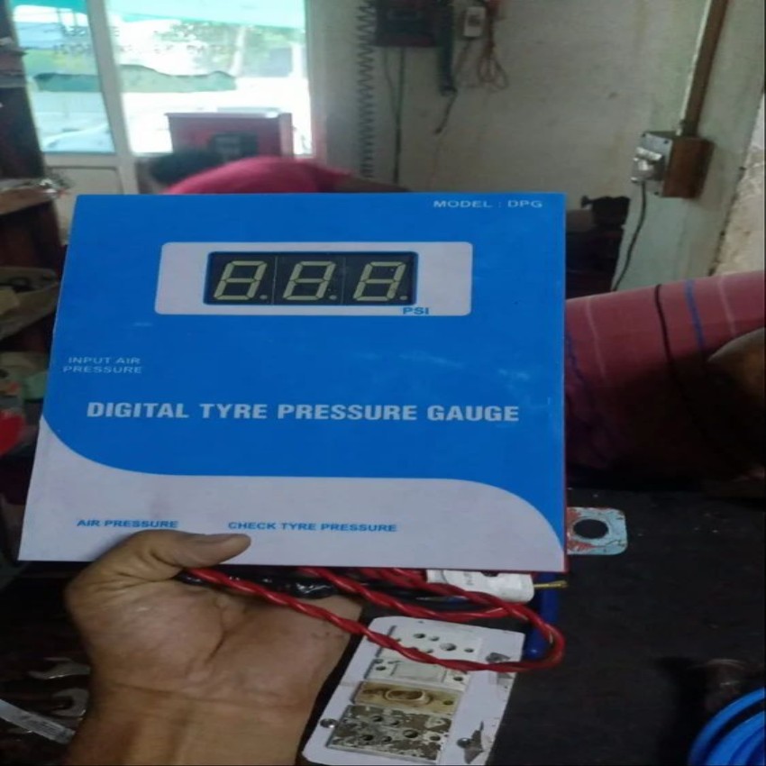 Digital Tire Inflator, Petrol Pump