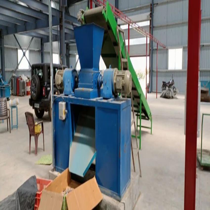 Dual Shaft Plastic Shredding Machine