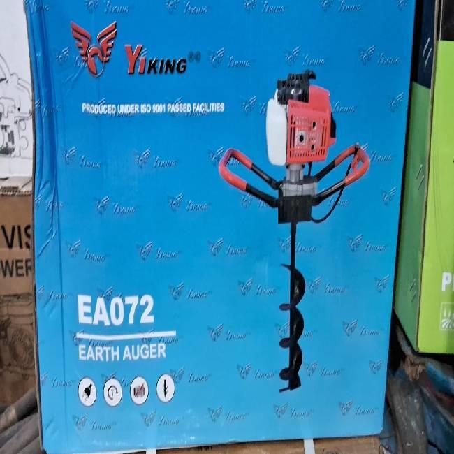 Earth Auger Drilling Machine