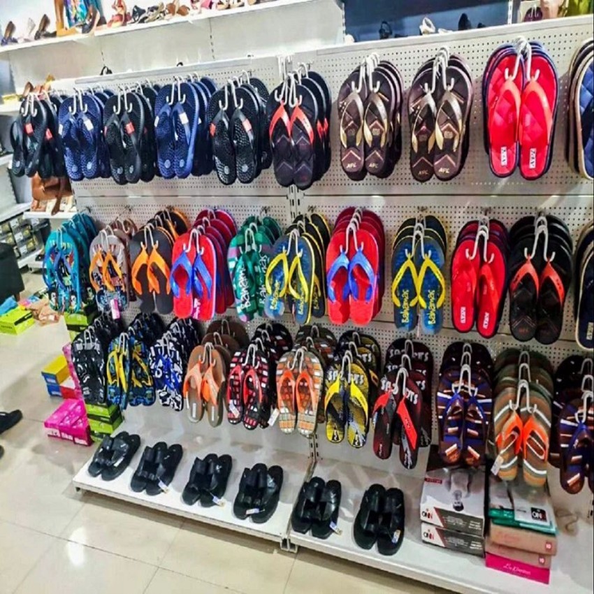 Era Footwear Display Stand