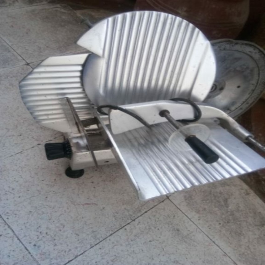 Frozen Meat Cutting Machine, 1550 mm, 0.5 HP