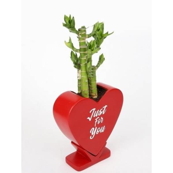 FRP Heart-Shaped Decorative Pot