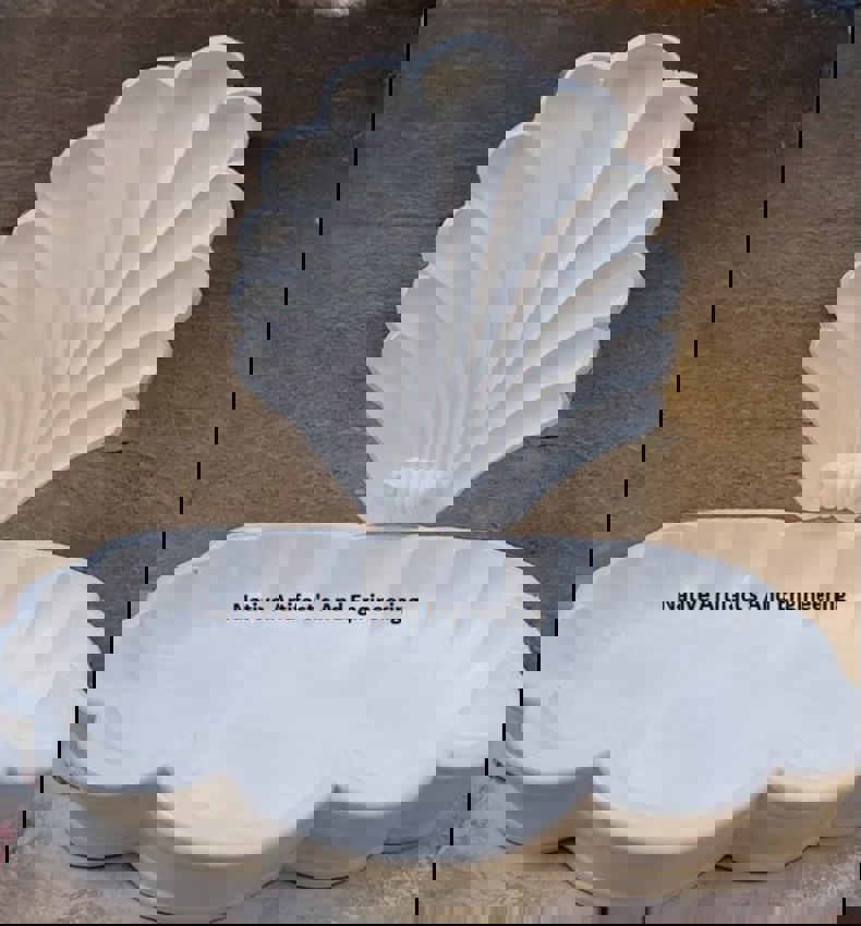 FRP Wedding Grand Statue