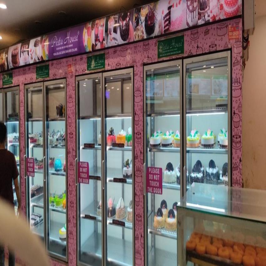 Glass Bakery Cold Room