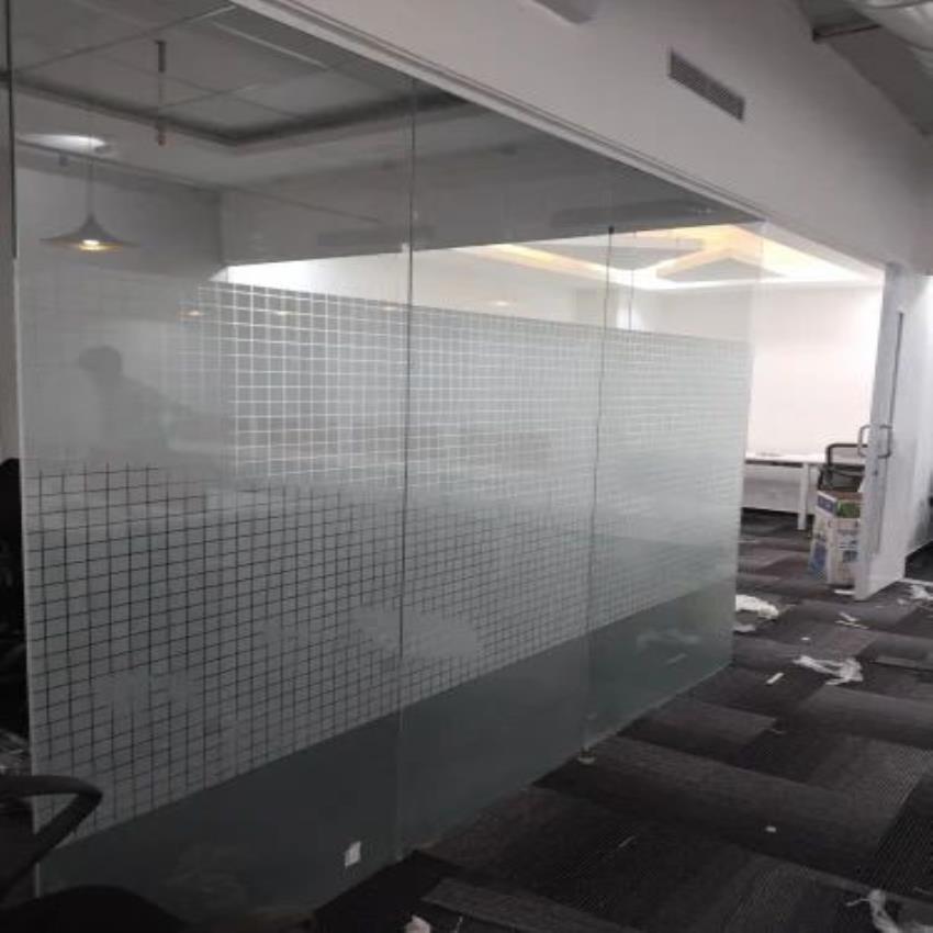 Transparent Glass Partition