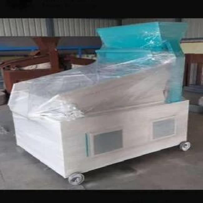 Semi Automatic Grain Pre Cleaner