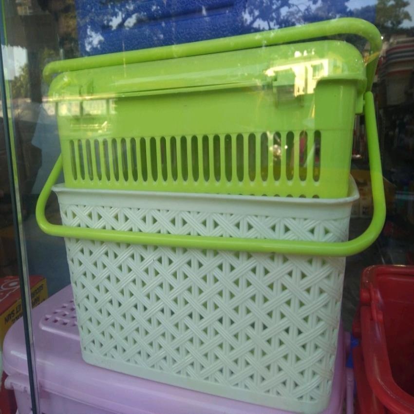 Green Plastic Fruit Storage Basket, 24x10x18 Inches