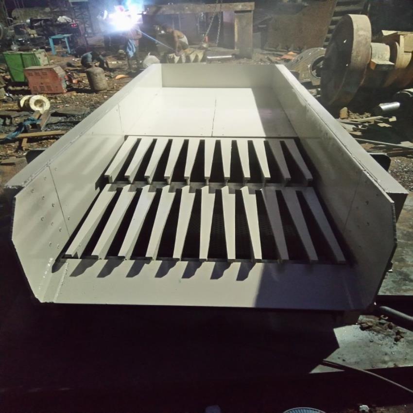 Industrial Grizzly Feeders