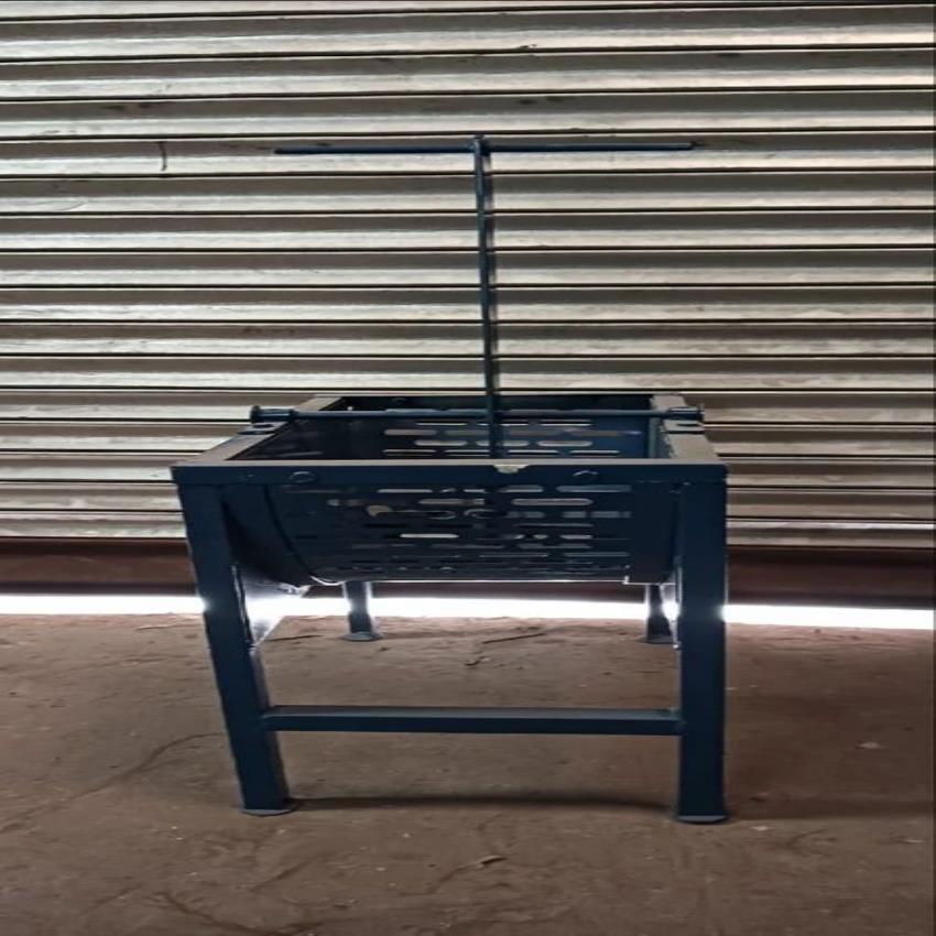 Hand Operated Groundnut Sheller
