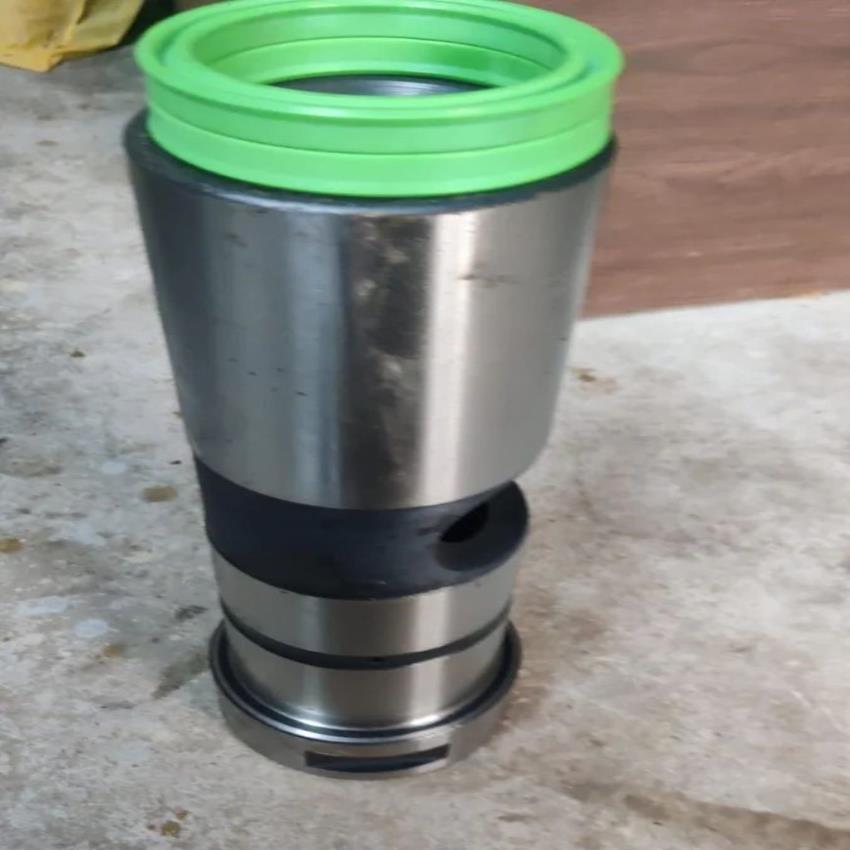 HM 390 Cast Iron Bushing