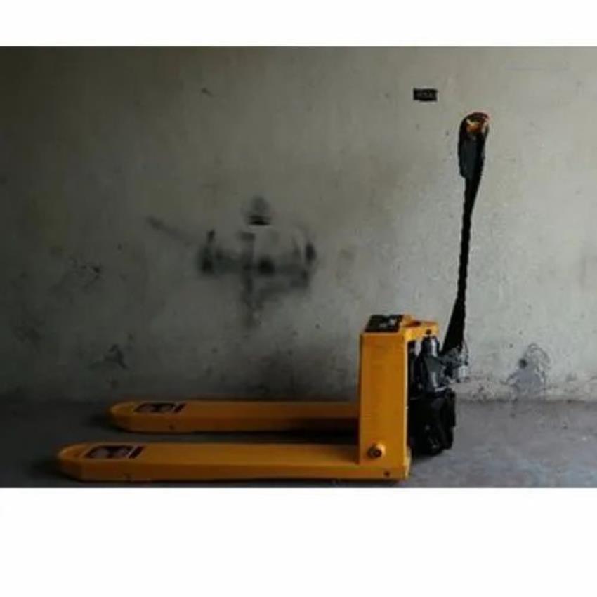 Hunter Semi-Electric Pallet Machine