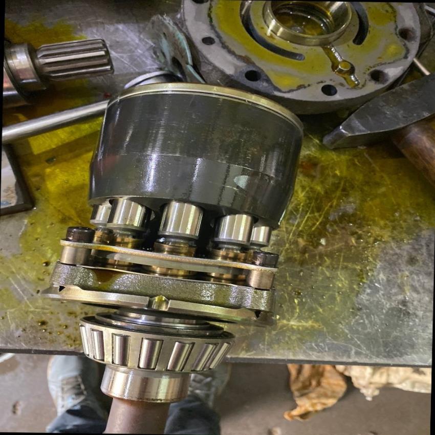 Eaton Iron Piston Motor Parts