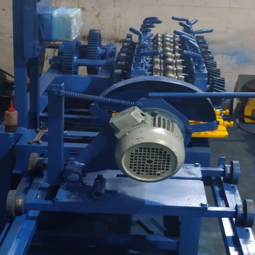 Hydraulic Mild Steel Industrial Forming Machine