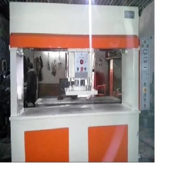 Industrial Clicker Machine