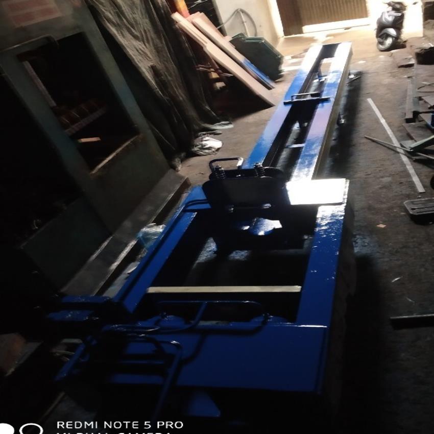 Industrial Pipe Swaging Machine, Semi-Automatic