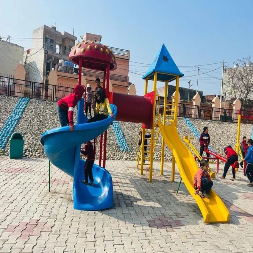 Children's Outdoor Play Station