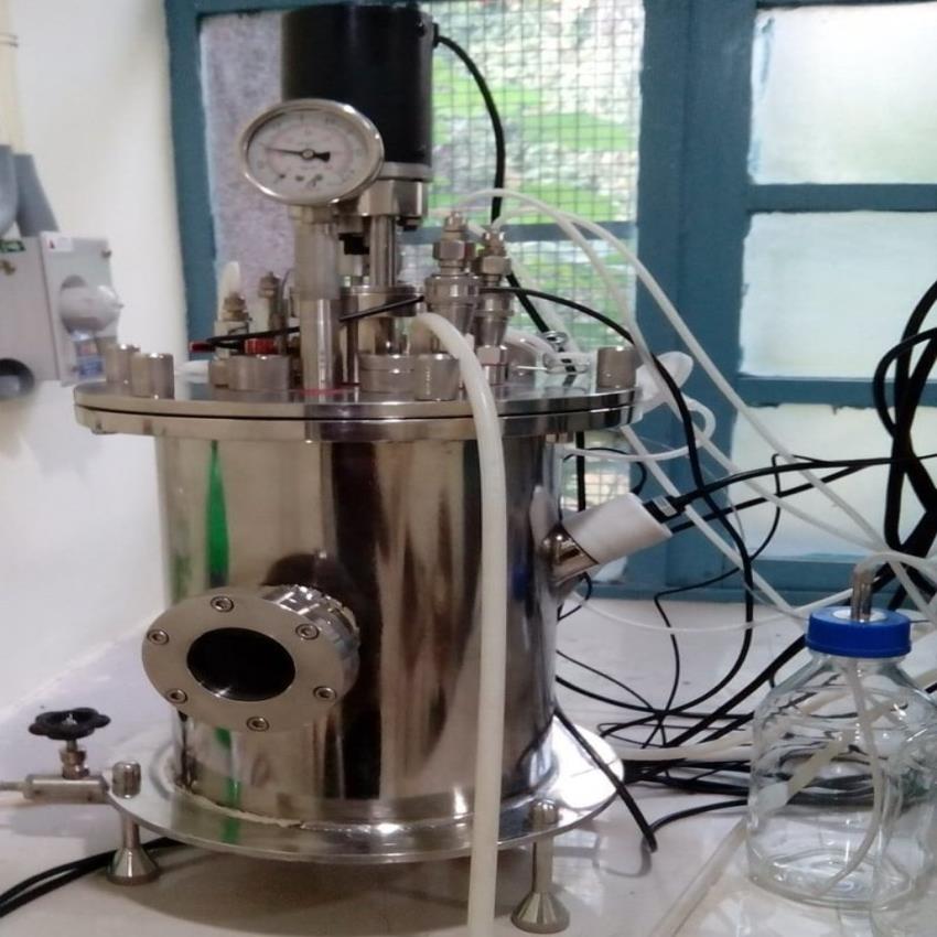 Laboratory Fermenter Bioreactor, 5 L Capacity