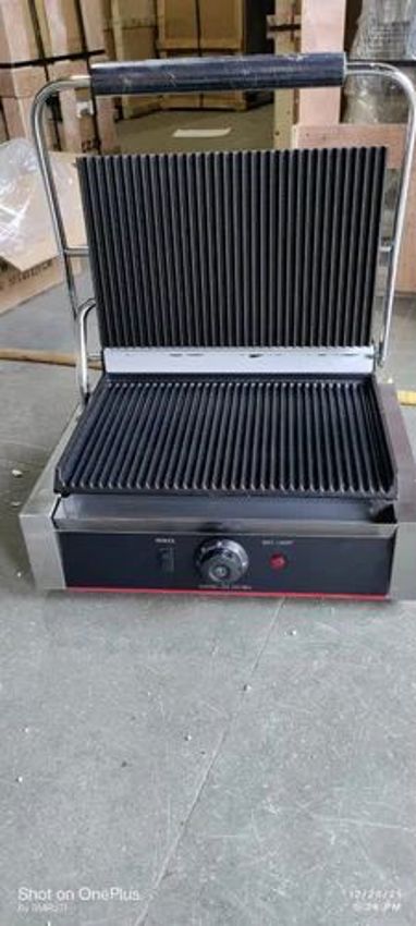 Commercial Contact Grill Machine