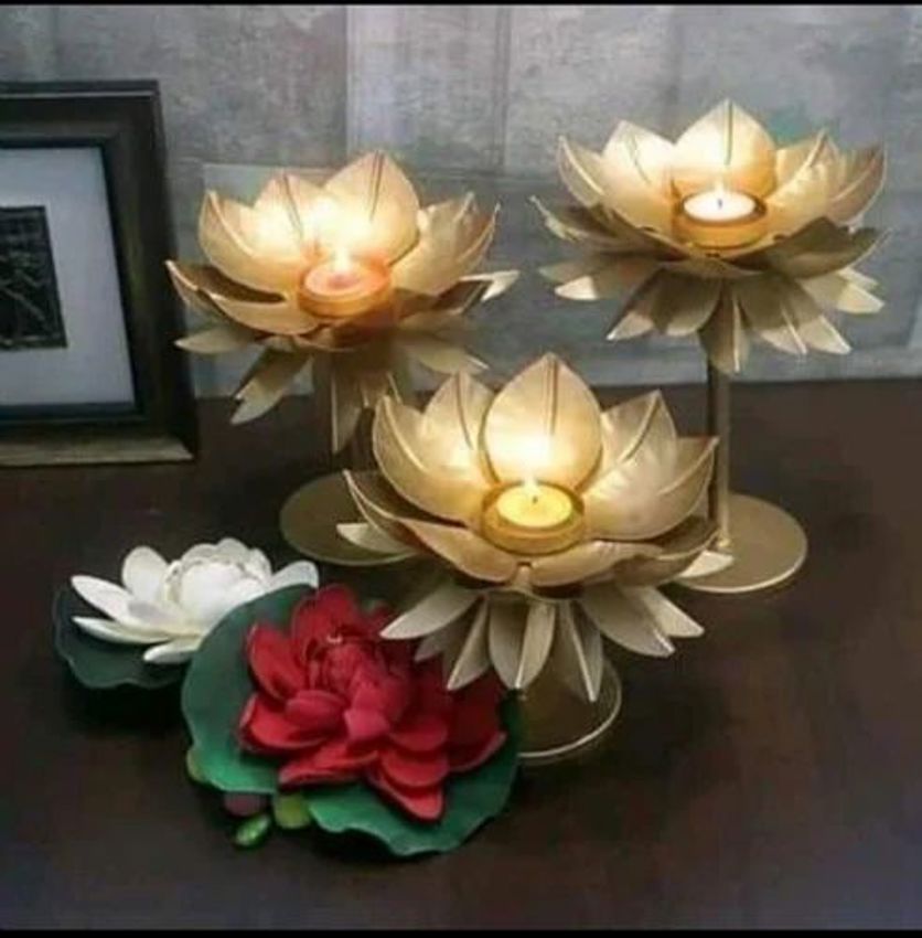 Set of 3 Lotus Iron Urlis