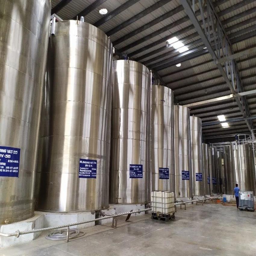 Lubricant Batch Blending Equipment, 2 Lakh Cases/Month