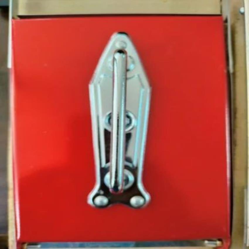 Magnetic Fastener Catcher