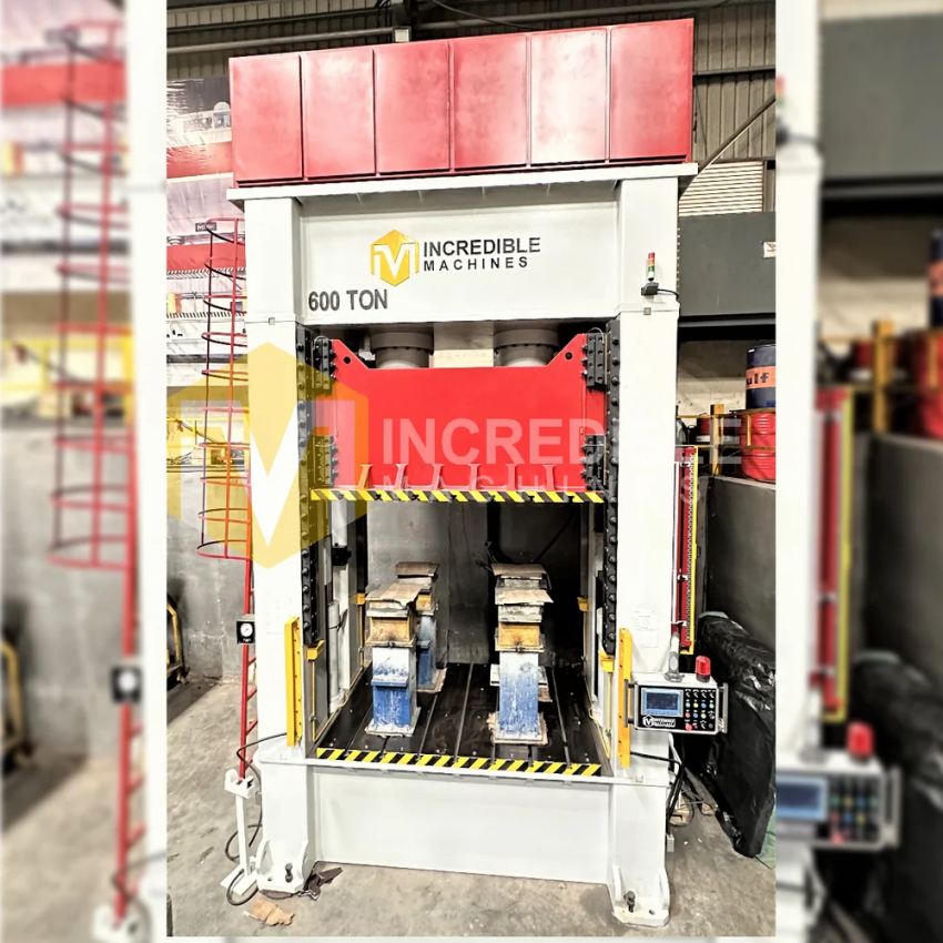 Manhole Molding Press, 400 Ton Capacity