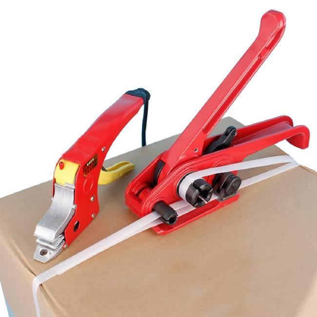 Box Strapping Machine