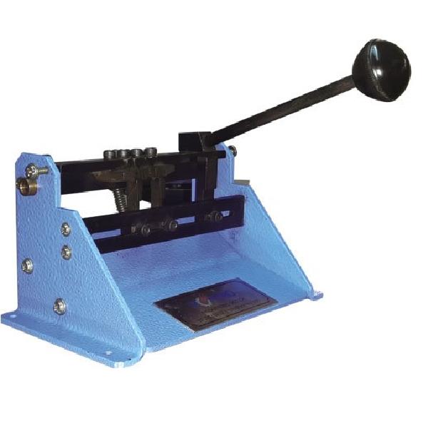 Manual Brick Forming Performer