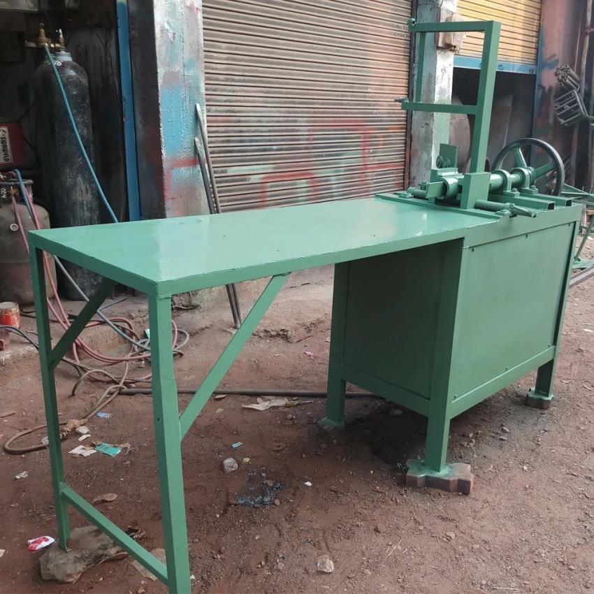 Manual Chain Link Fencing Equipment, 3 HP