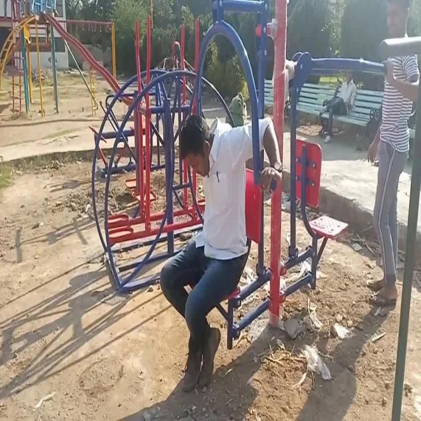 Manual Outdoor Chest Press Machine YFGE10