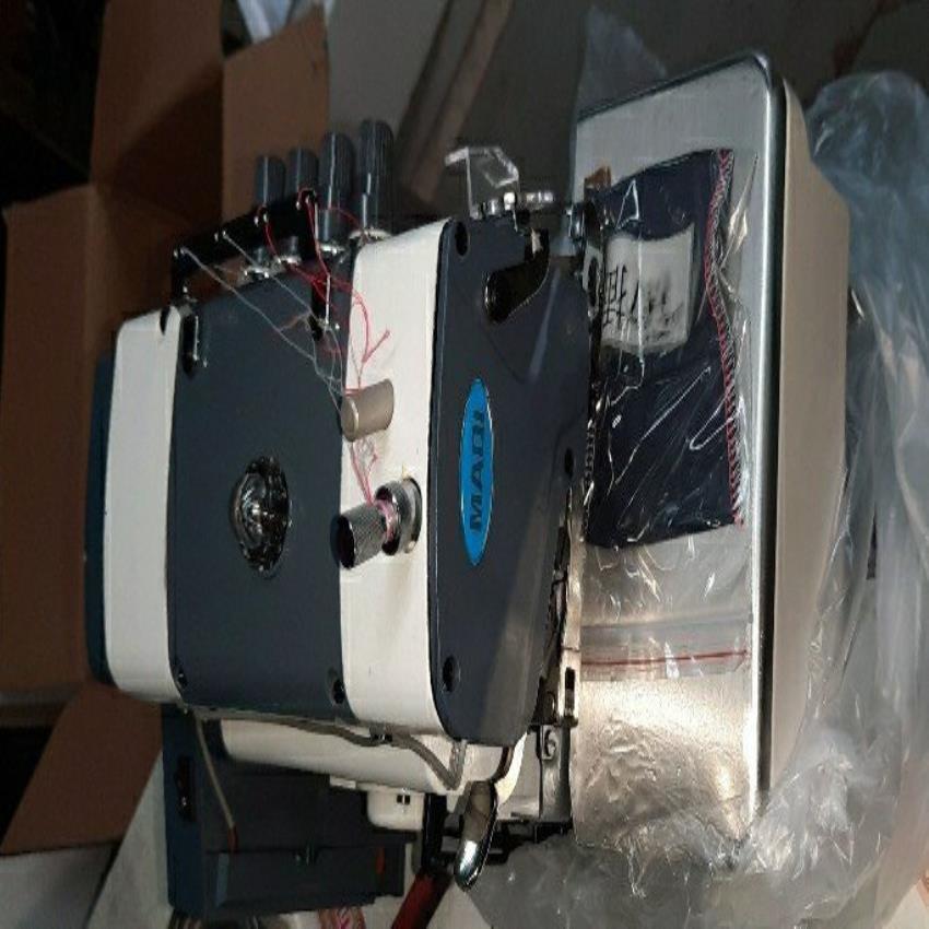 Maqi 4-Thread Sewing Machine