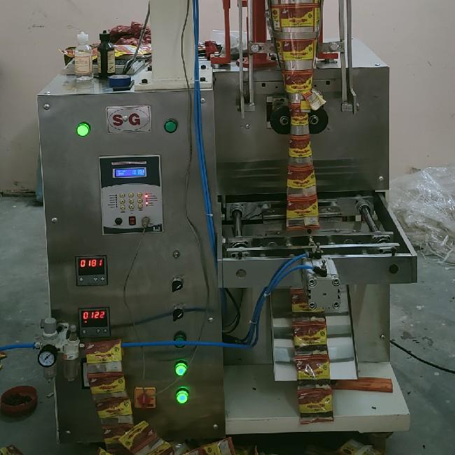 Masala Spice Filling Machine