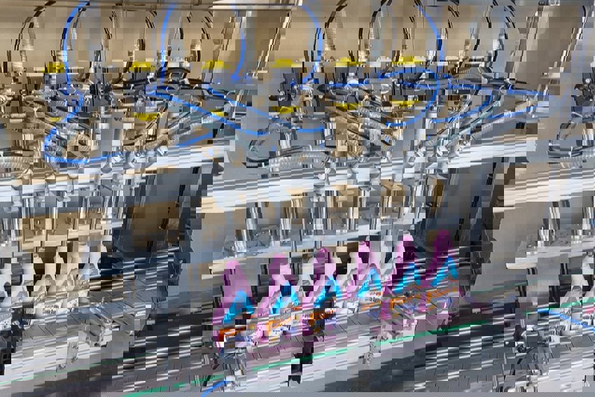 Mechem Engineers Servo Liquid Filling Machine