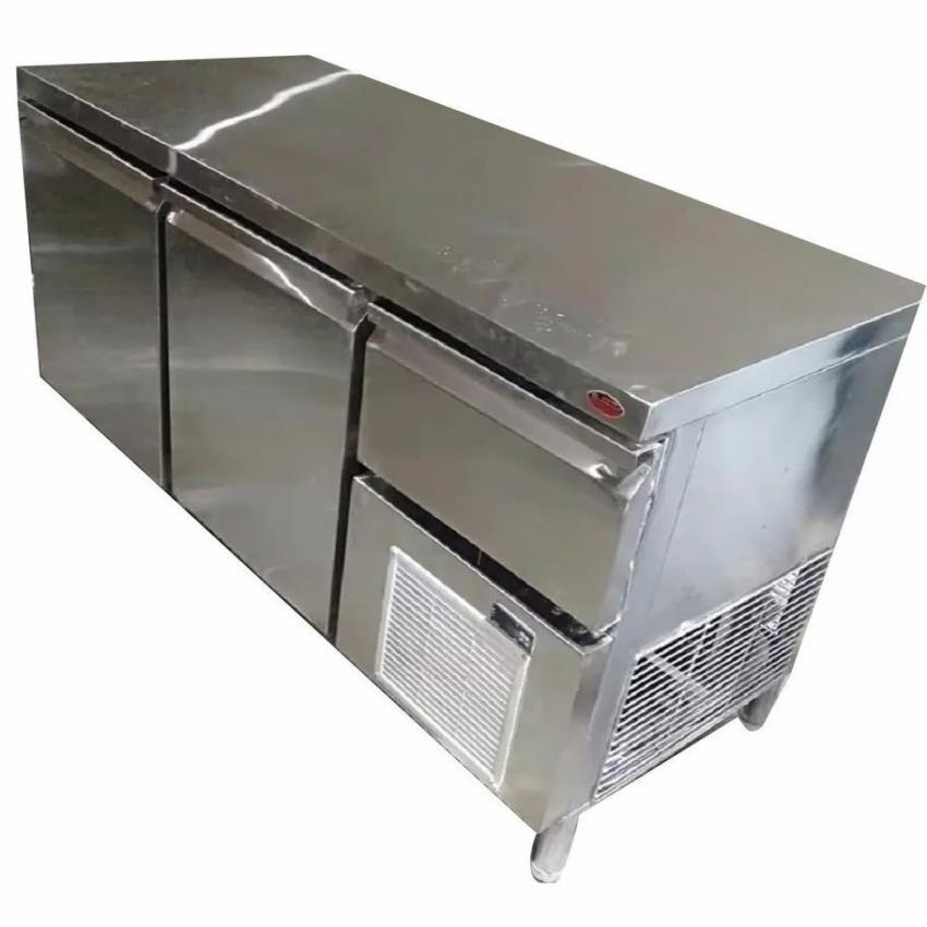 Medium Rectangular Chest Freezer