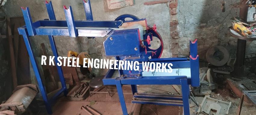 Mild Steel Noodles Making Machine, 200 Kg Capacity