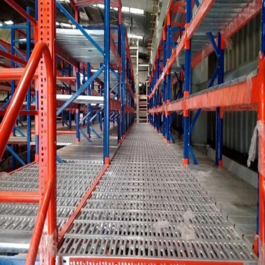 Mild Steel 3000 Kg Free Standing Unit