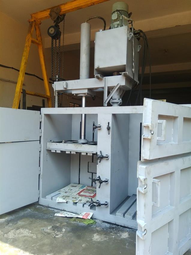 Mild Steel Baling Machine