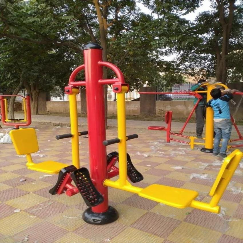 Mild Steel Garden Leg Press Machine