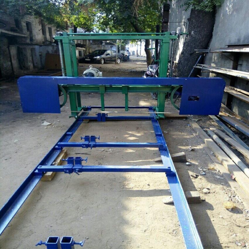 Mild Steel Portable Wood Cutting Trolley