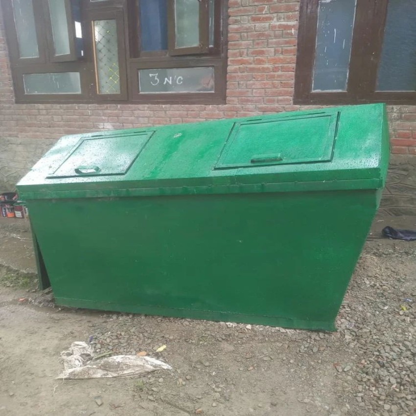 1000 Liter Mild Steel Standing Outdoor Dustbin