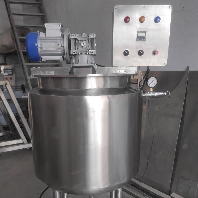 Jacketed Mixing Tank