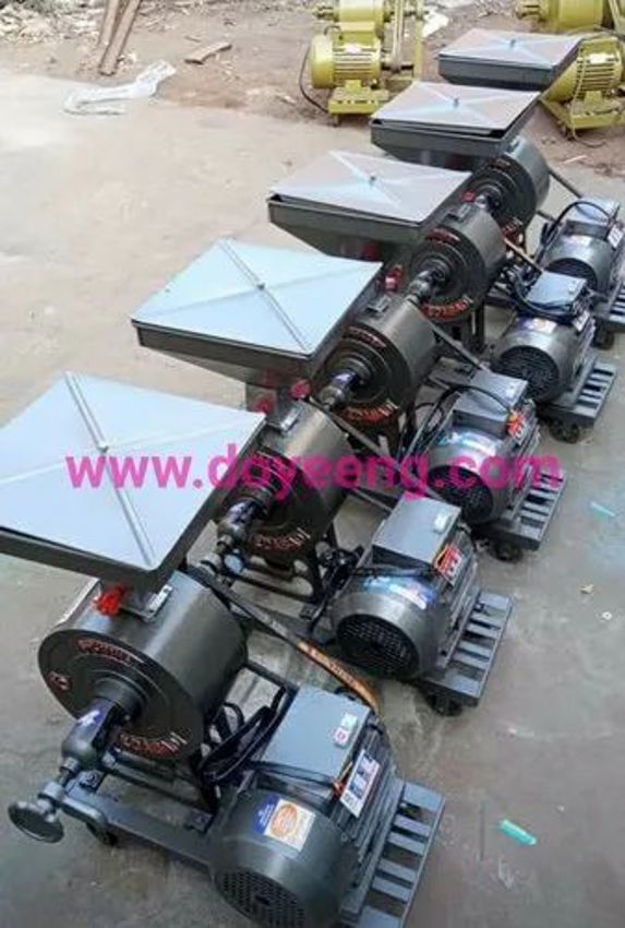 3 HP Semi-Automatic Flour Mill Machine