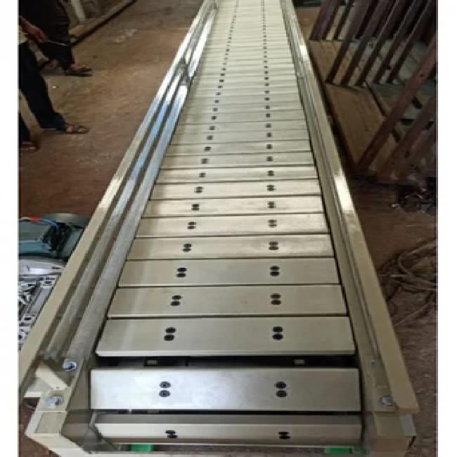 MS Slat Chain Conveyor Machine