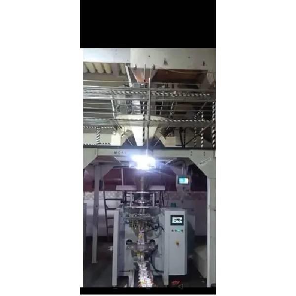 Namkeen Pouch Packing Machine, Multi Head Weigher