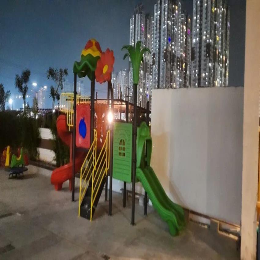 Multicolor FRP Outdoor Play Equipment