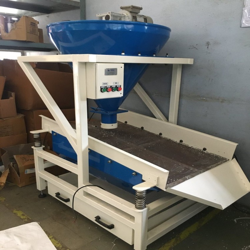 Nikola White Plastic Granule Separator