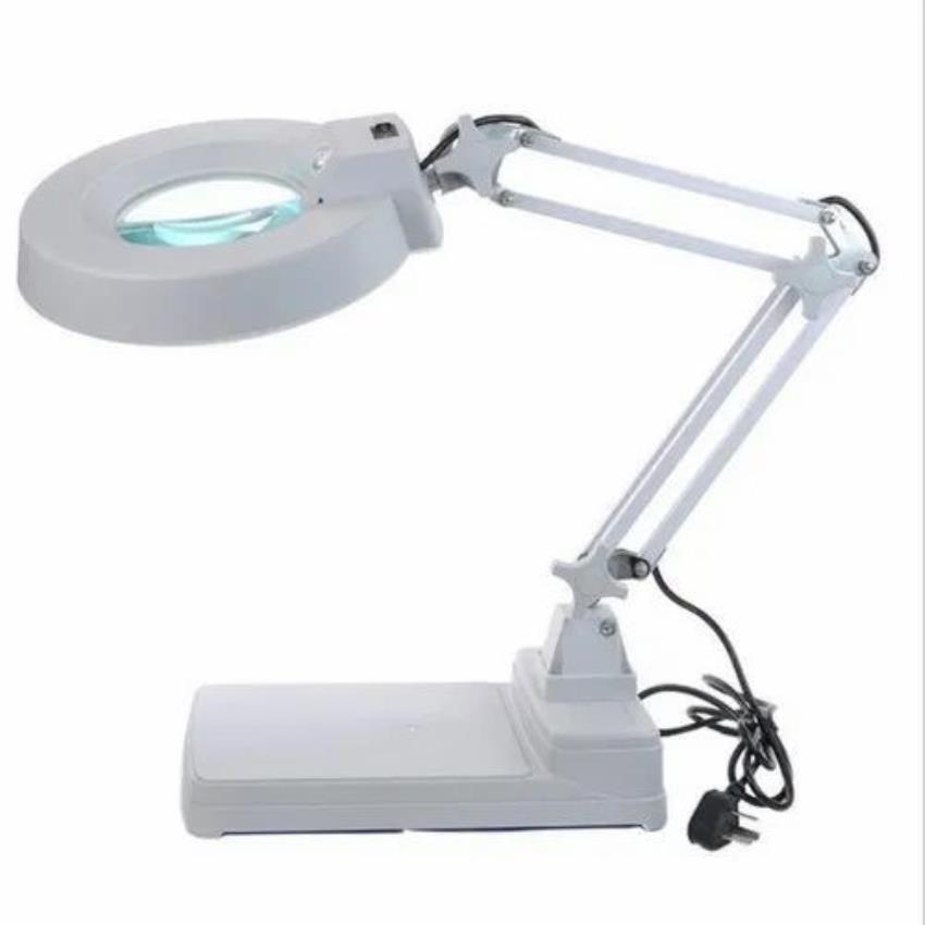 Norm Plastic Tabletop Magnifier