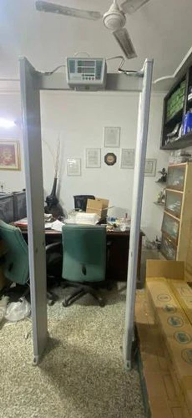 Octopus Single Zone Walk Through Metal Detector