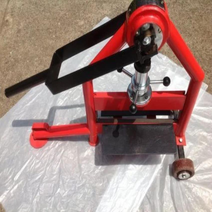 Orange Handheld Brick Cutting Machine